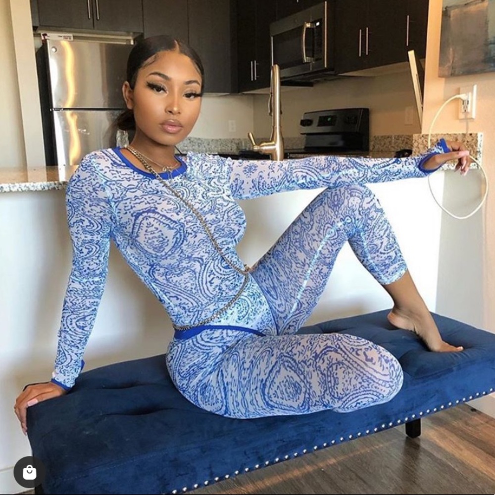 Blue Paisley 2 Piece Set Size 6